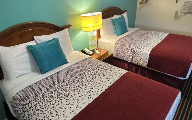 Cozy Corner Motel
