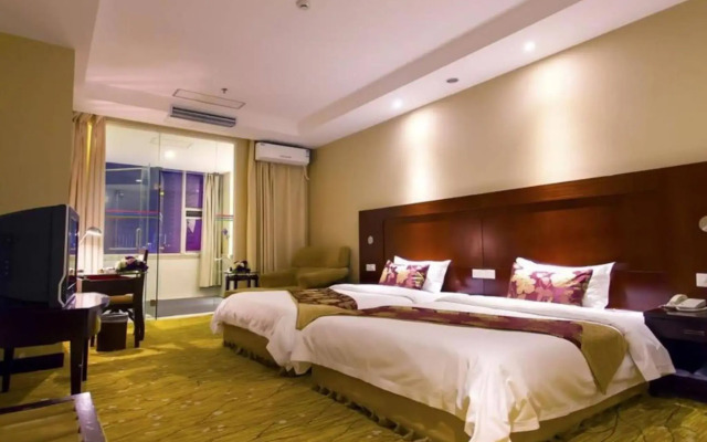 Enjoying International Hotel