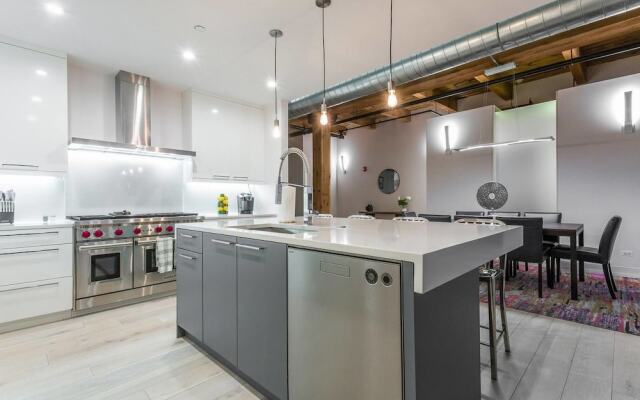 3 BDR Downtown Luxury Loft-spacious, Safe & Secure