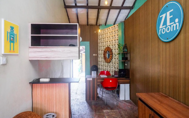 OYO 1162 ZE room