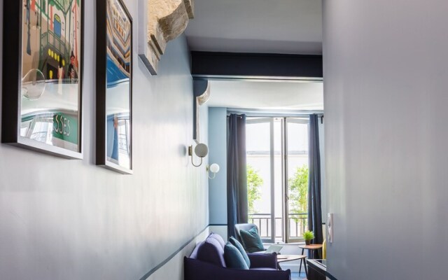 Luxury 3 Bedroom 2 Bathroom Loft - Louvre Museum