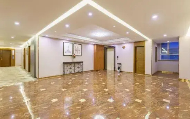 James Joyce Coffetel Hotel (Hami Yingbin Avenue)