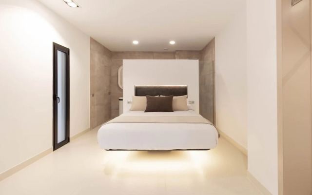 Montblau in Buger With 4 Bedrooms and 5 Bathrooms