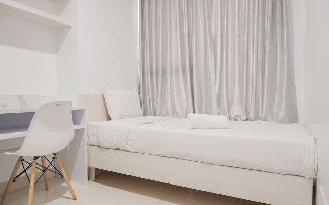 Stunning And Strategic 2Br Gold Coast Apartment Near Pik