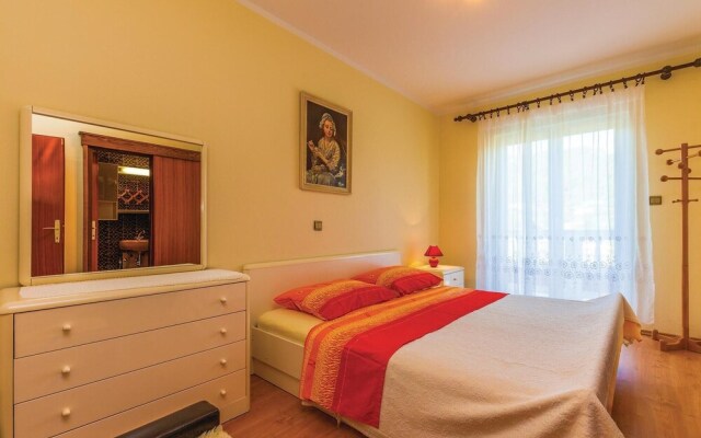 Awesome Apartment in Mundanije With 3 Bedrooms