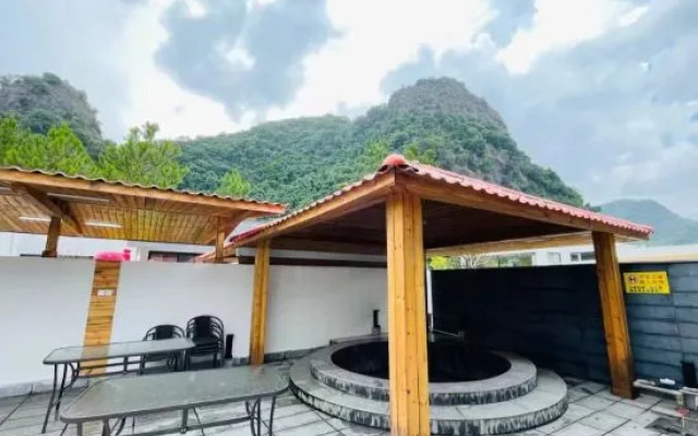 Jiqingli Xianhu Sheyu Mountain Residence