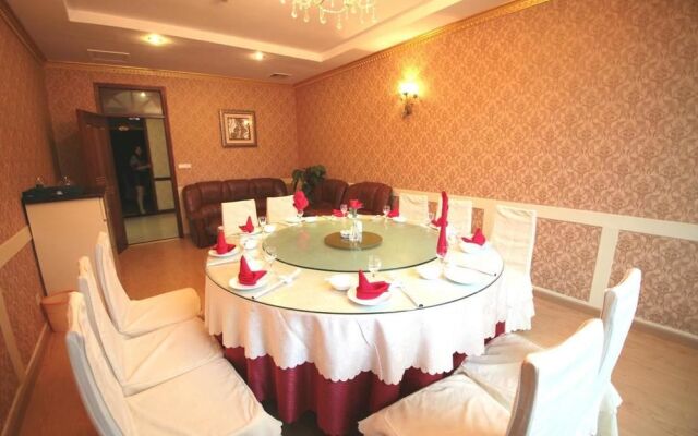 Xianning Changyin Hot Spring Hotel
