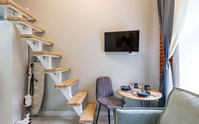 Метры в центре на улице Восстания 40