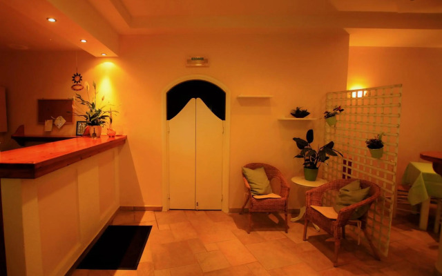 Toni's Guesthouse