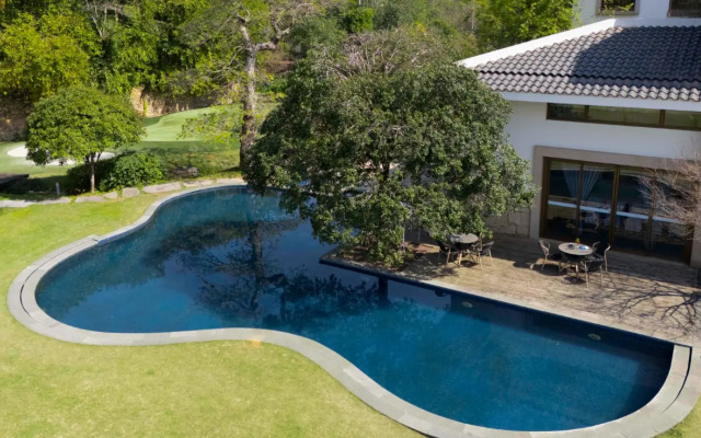 TUI BLUE Guilin Watermark Promenade