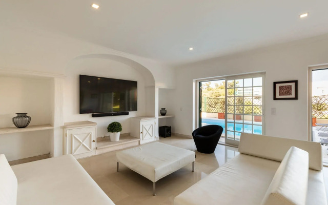 Estoril Budget & Spa