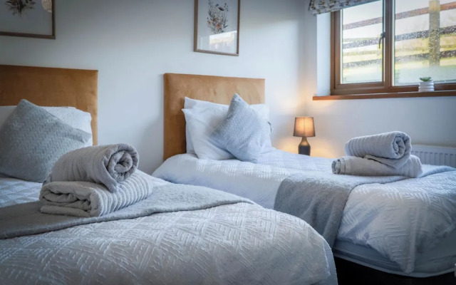 The Beacon - 3 Bed - Ludchurch