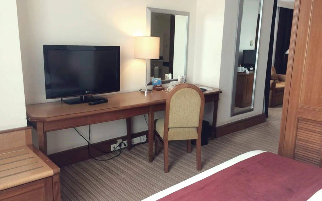 Menara Peninsula Hotel Jakarta