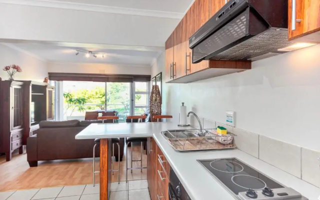 Mouille Point Mountain View 2 Bedroom