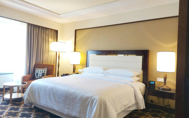 Sheraton Grand Pune Bund Garden Hotel