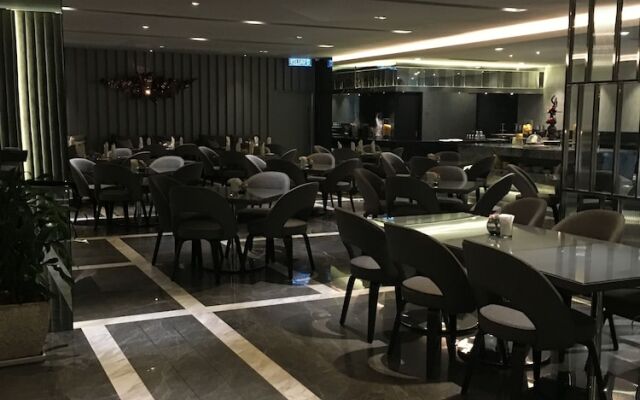 Times Square Residences By Alma