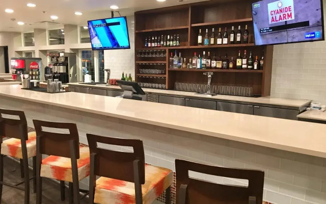 Holiday Inn Tacoma Mall by IHG