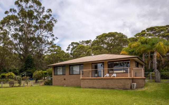 Moona Beach House by Jervis Bay Rentals