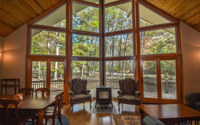 Trees, Breeze And Skis House