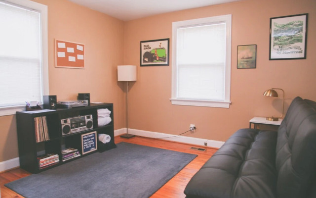 Woodbine Charmer 12 min to Downtown Nashville!