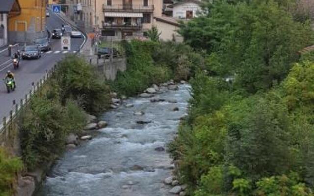 Casa Ramus Valle Camonica a 30 km dal Passo Tonale