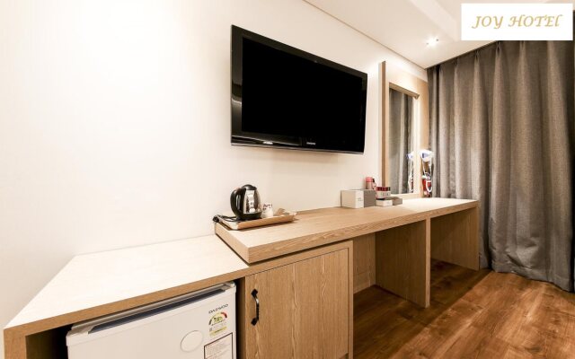 Joy Hotel