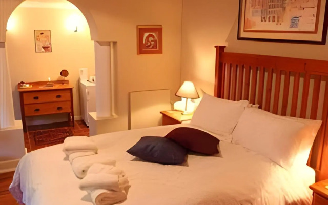 The Old Trading Post - Guest House