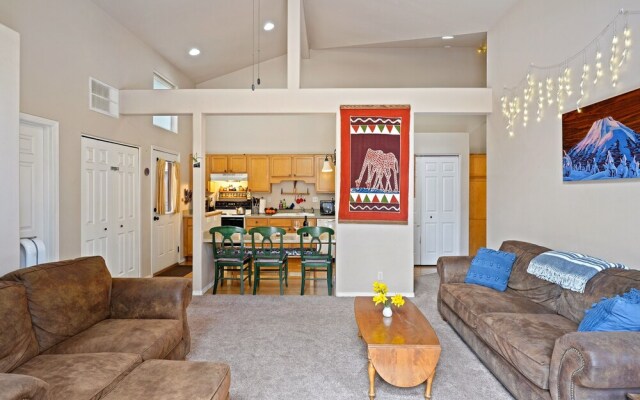 Bingo 1 Bedroom Condo by RedAwning