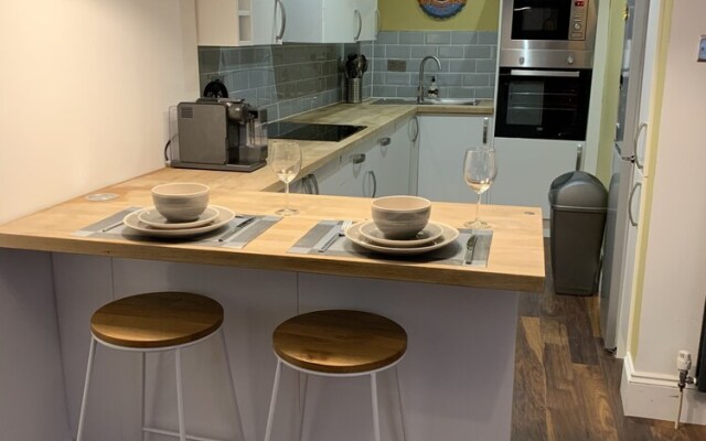 Immaculate 1-bed Apartment in Glasgow Denniston