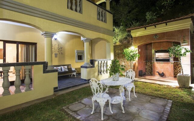 The Royal Palm Bed & Breakfast
