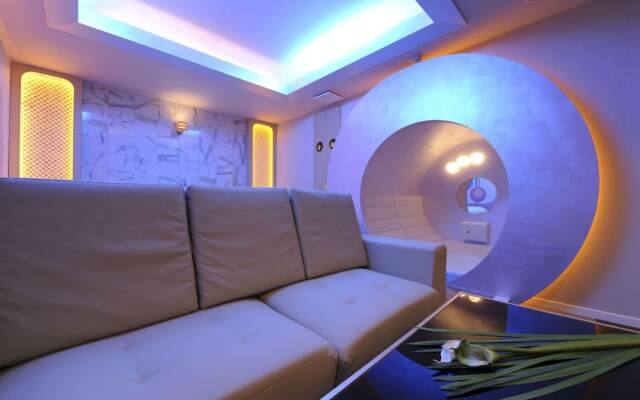 HOTEL IRIS - Adult Only