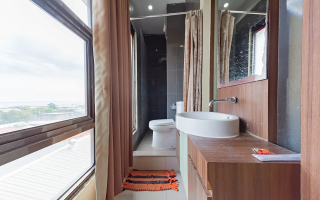 RedDoorz Syariah near Alun-Alun Pelabuhan Ratu