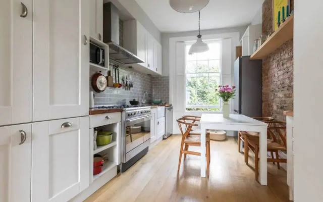 Lyme Terrace by Onefinestay