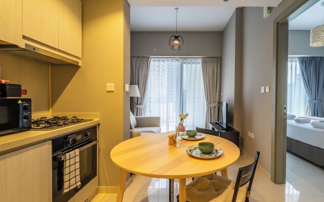 Business Bay's Coziest Hideaway With Balcony