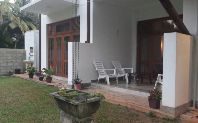 Ruwinsons Canal Garden