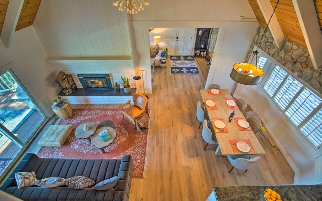 'ridgeline Retreat' w/ Mountain Lake Views!