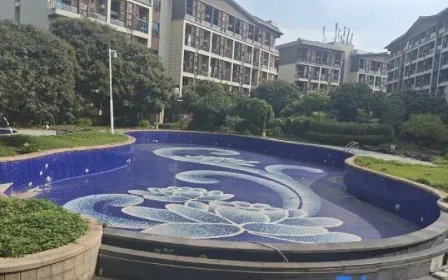 Guangzhou Jinyezi Moon Half Bay Hot Spring Apartment (Jinyezi)