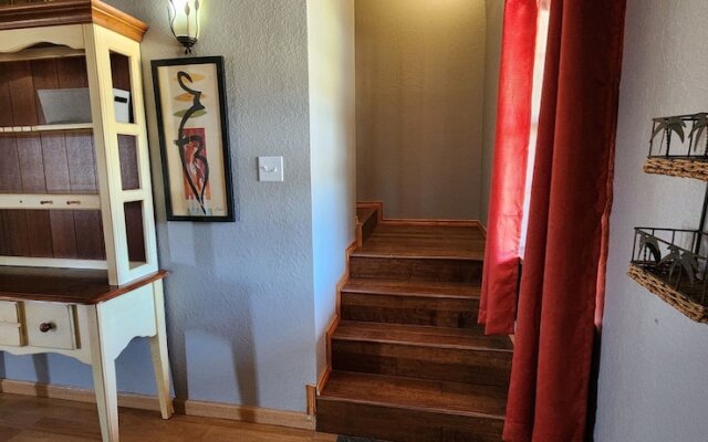 Mendelbaum Winery Guest Cabins