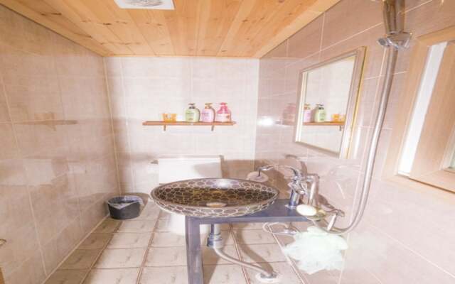 Chuirakdang Guest House