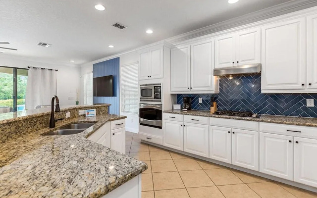 Castle Pines Court Retreat