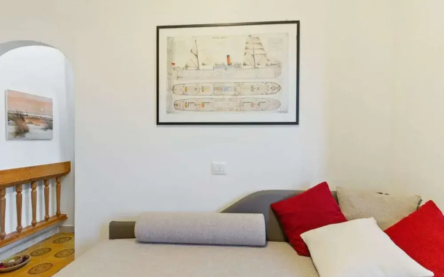 Belvilla by OYO Pleasant Apartment With Courtyard