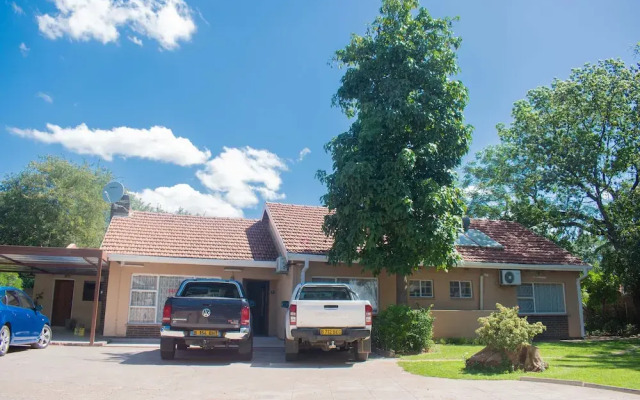 River-Ridge Guest House