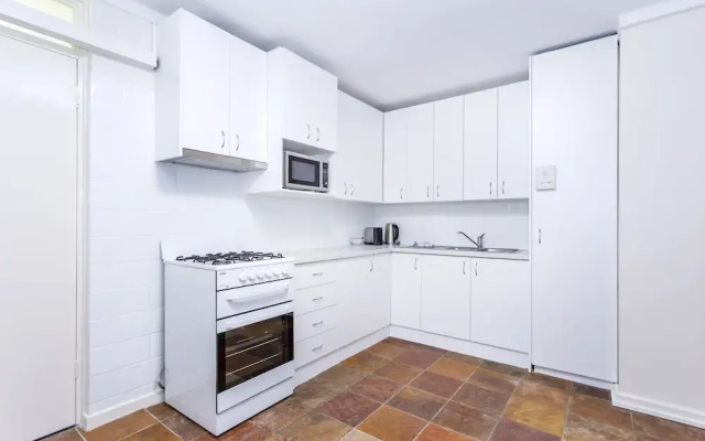 High Tor Apartment 6