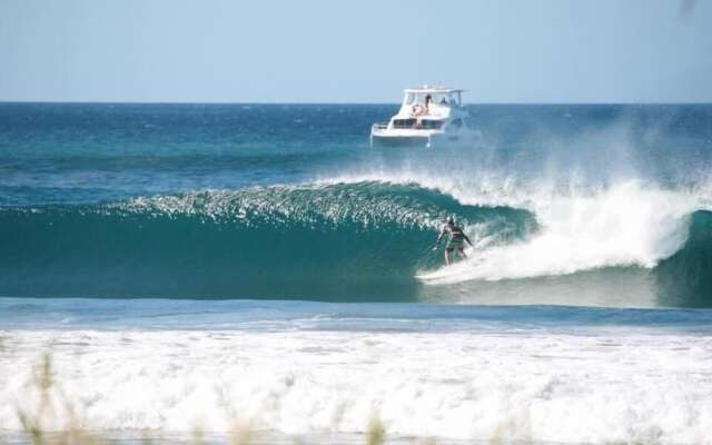 Casa Alice Surf Lodge - Hostel
