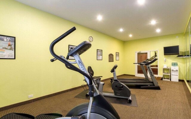 Best Western Ingleside Inn & Suites