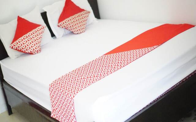 OYO 93784 Kost Bu Eli Syariah
