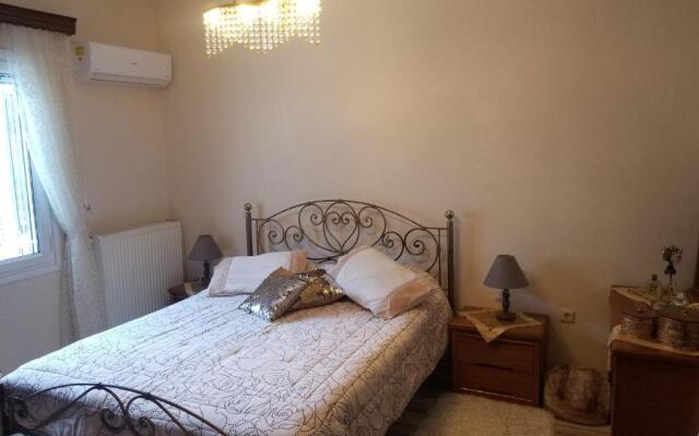 Angela Hilltop Apt 1