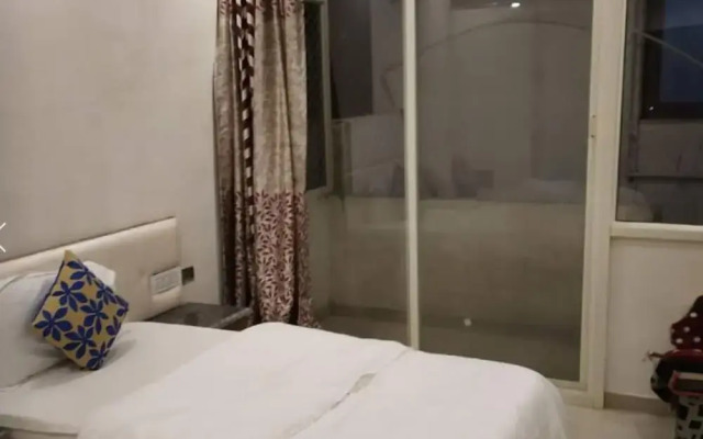 Hotel brijwasi palace