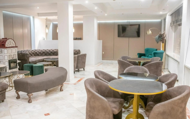 Lingos Hotel