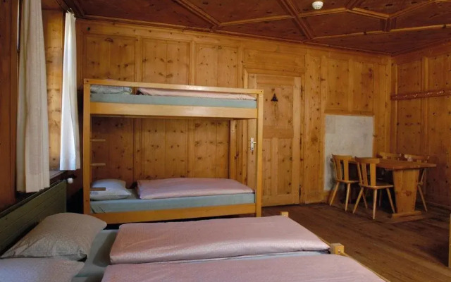 Youth Hostel Sta-Maria